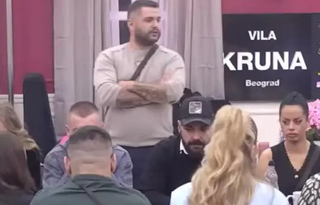 Asmin i Aneli svadja